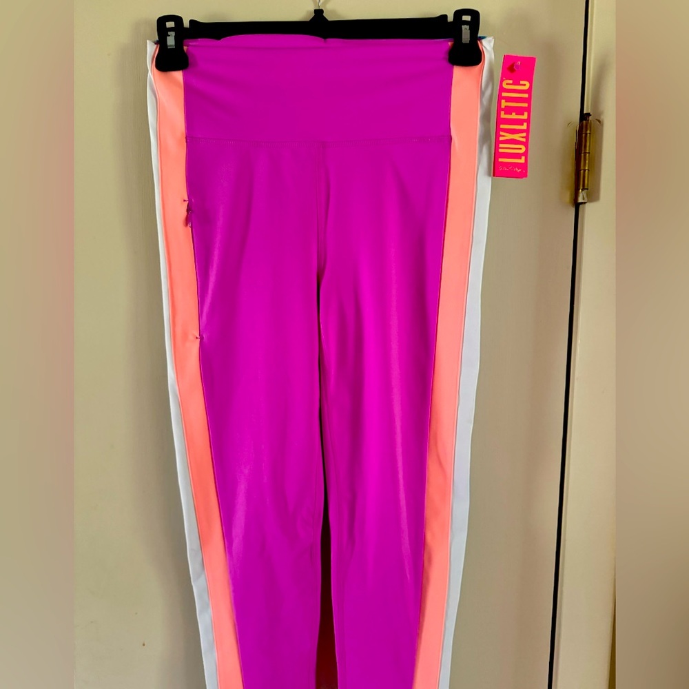 NWT Lilly Pulitzer Luxletic leggings, Size M